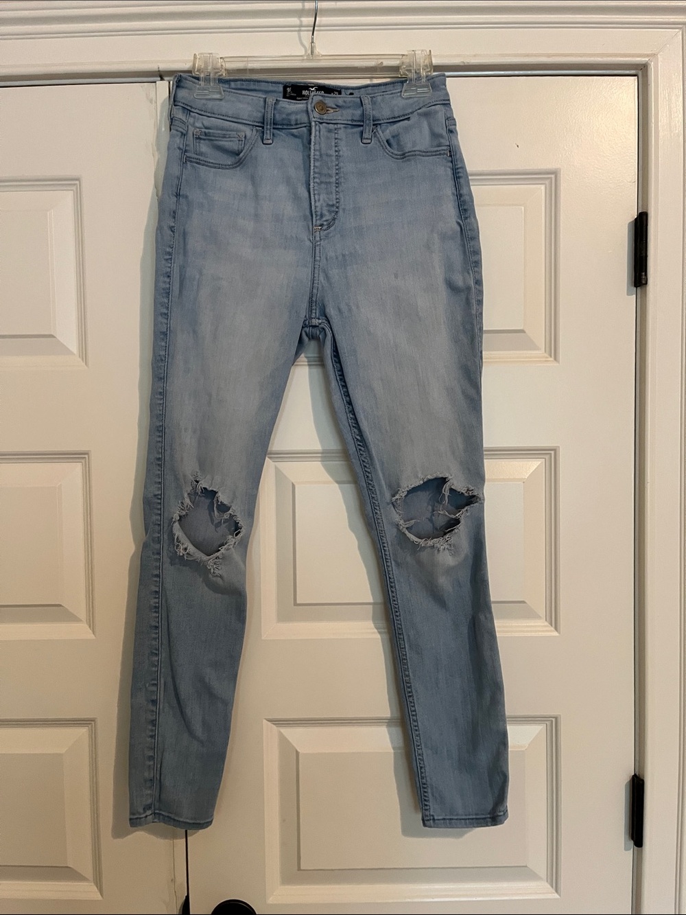 Hollister Light Blue Distressed‎ Skinny Jeans